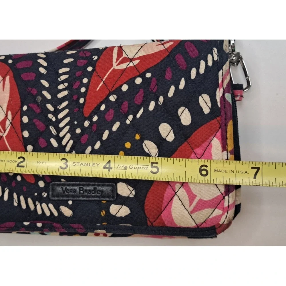 Vera Bradley Painted Paisley RFID Wallet Crossbody Purse Quilted NWOT Festival - Picture 10 of 11